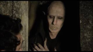 PZ's Interesting Scenes - 004 - Petyr introduction scene of What We do in the Shadows (2014)