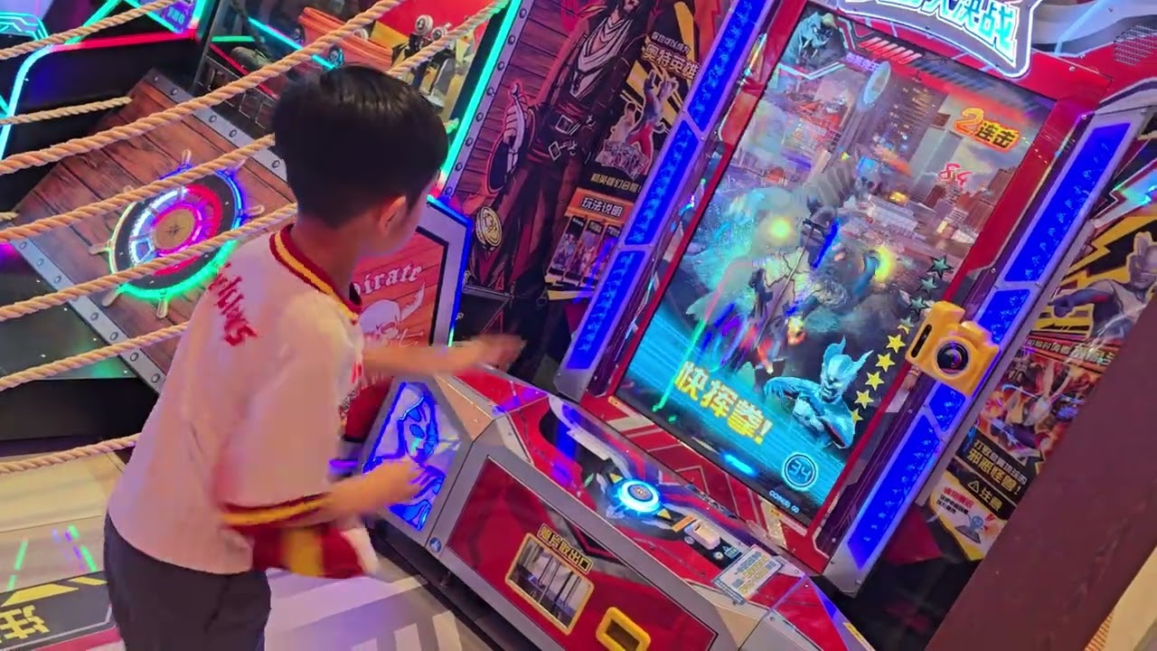 1140809 Ethan became ultraman