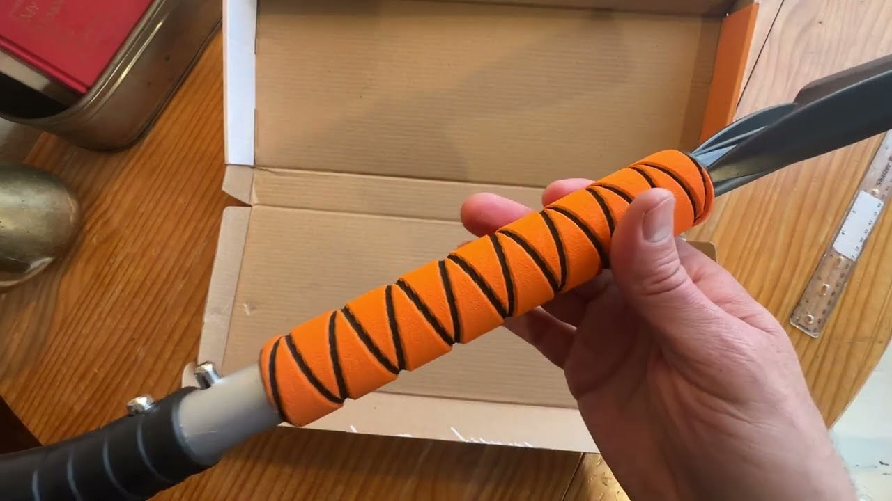 The Ultimate Snow Brush Showdown: EcoNour 27" Review!