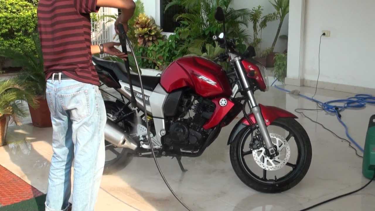 Washing Your Bike With Bosch Aquatak 100 Youtube
