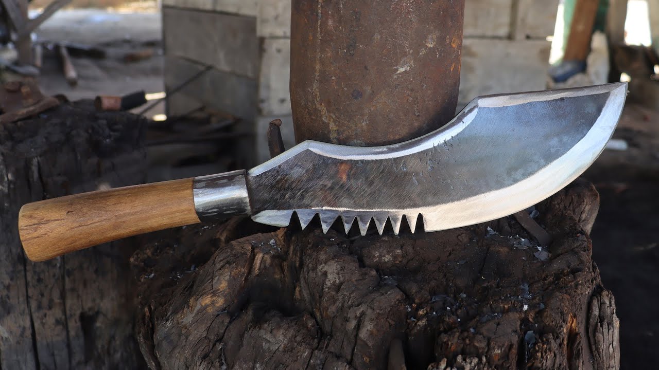 Blacksmithing - Forging A Heavy Knife - YouTube