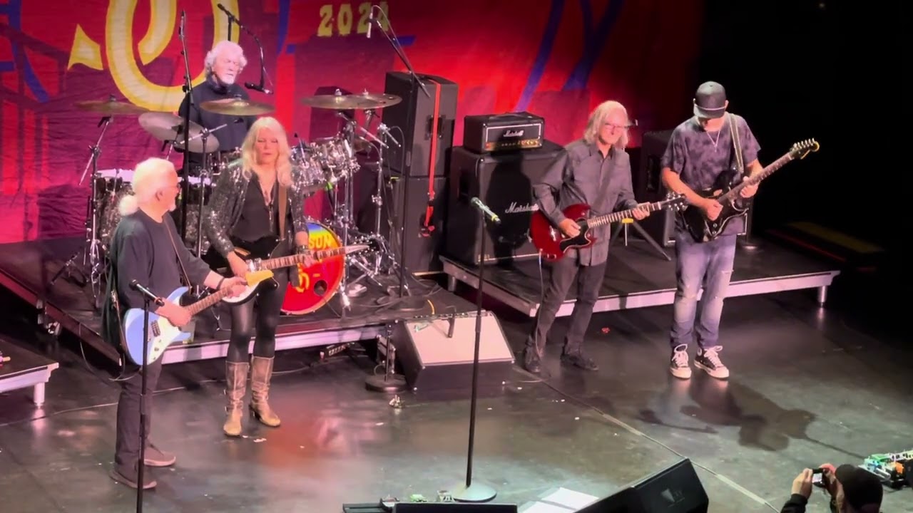 Barry Goudreau, formerly of Boston, now Barry Goudreau Engine Room, joins Jefferson Starship