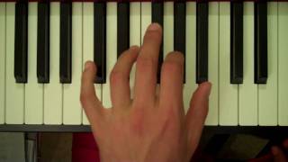 Video thumbnail of "How To Play a C7 Chord on Piano (Left Hand)"