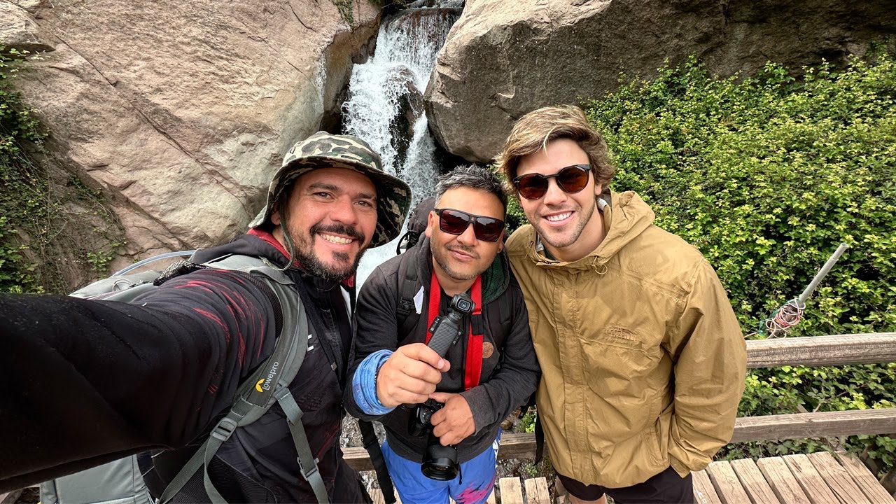 Con Jota en el sendero Los Peumos, uno de los más lindos de Santiago!