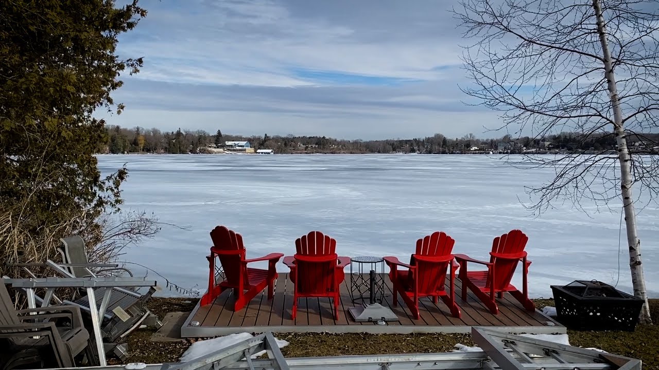 Cottage Living in the GTA Musselman Lake Hamlet in Whitchurch