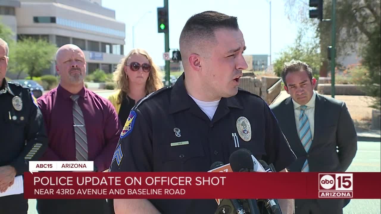 Phoenix police give update on officer shot Tuesday afternoon - YouTube
