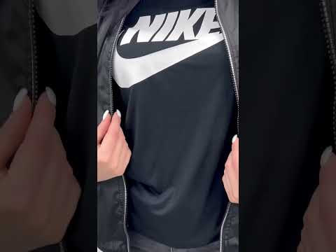 Жіноча вітровка зі щільної плащової тканини "Leland", відео 1