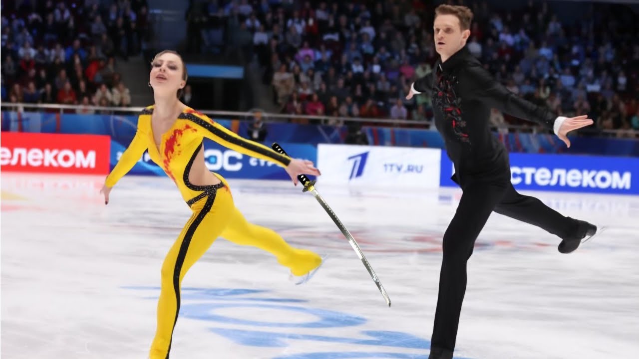18.12.25 Бойкова Козловский (короткая)Чемпионат России по фигурному катанию. Юбилейный 