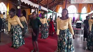 Macc kwaya wakihuduma Leo tarehe 26/09/2021 kuu la Mt. Yohana Anglican Musoma