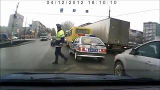 Авто приколы на дорогах Автомобильные приколы с девушками за рулем, дтп, пешеходы Авто приколы на дорогах Автомобильные приколы с девушками за рулем, дтп, пешеходы