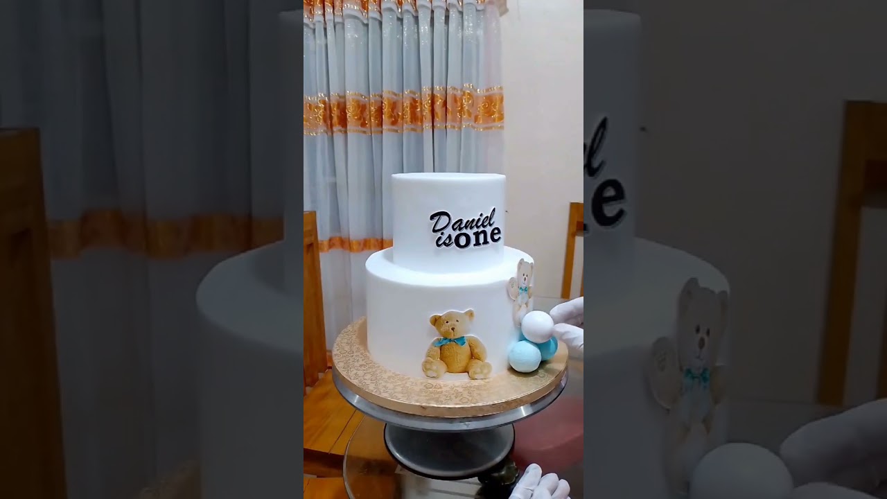 Two tier Bear cake 