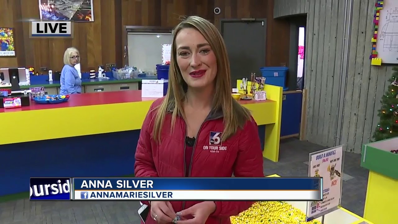 Make "5 dollar projects" at Brooks and Minifigs