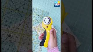 Tutorial | 4 Half Square Triangles at ONE time. You just need 2 squares of fabric only 🤩 #quilting