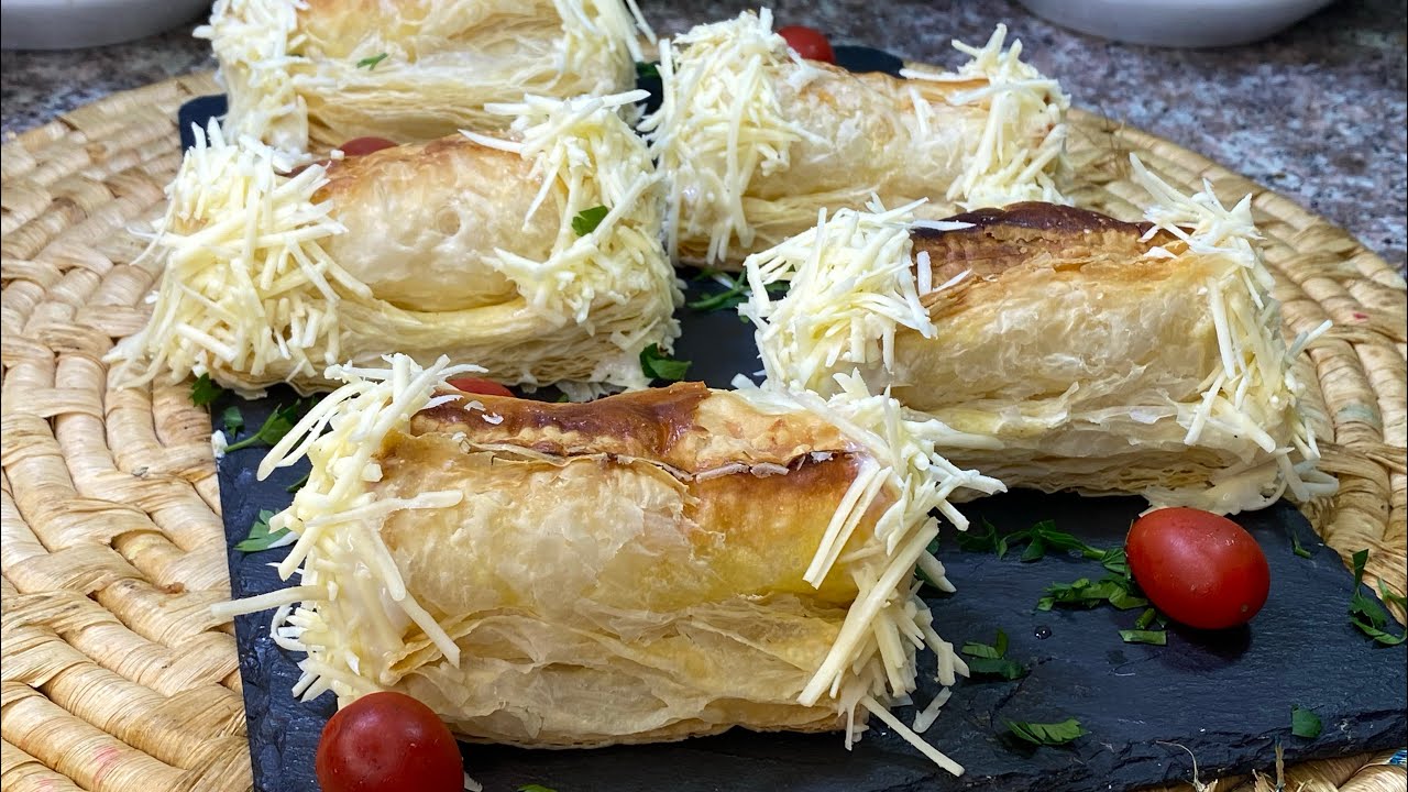 تحت طلباتكم لي مونشو بالعجينة المورقه مع كل اسرار طيابهم يجو مورقين ومهوين وطايبين لقلب قلبهم☺️🇩🇿