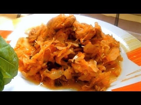 Видео рецепт Тушеная капуста с куриной грудкой