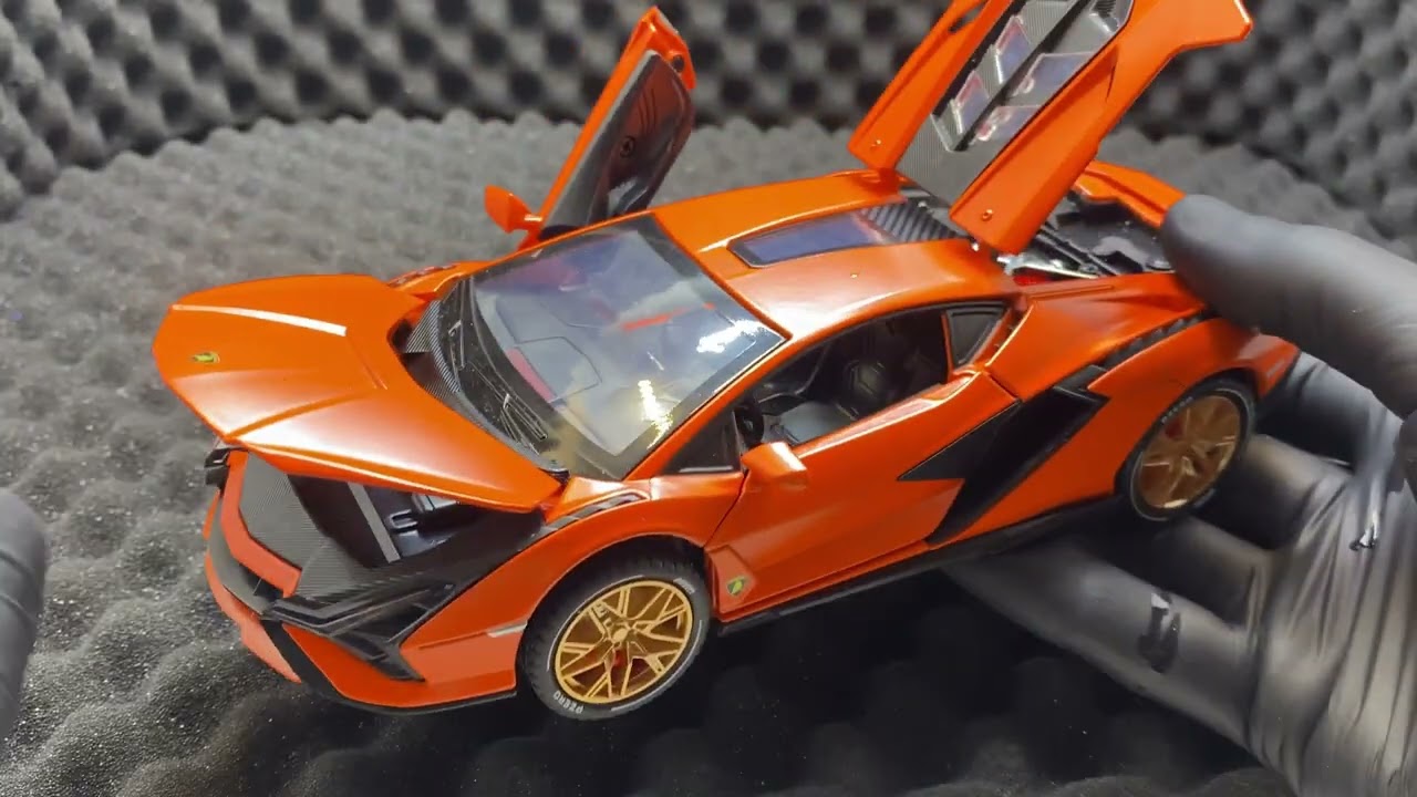 Unboxing Macheta metal Lamborghini Veneno portocaliu 1:24 cu sunet, lumini si fum