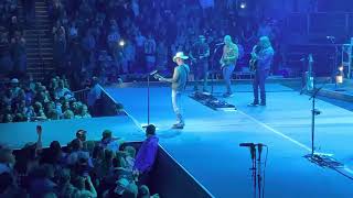 Kenny Chesney  Anything But Mine (Live)  Mohegan Sun Arena, WilkesBarre, PA  4/8/23