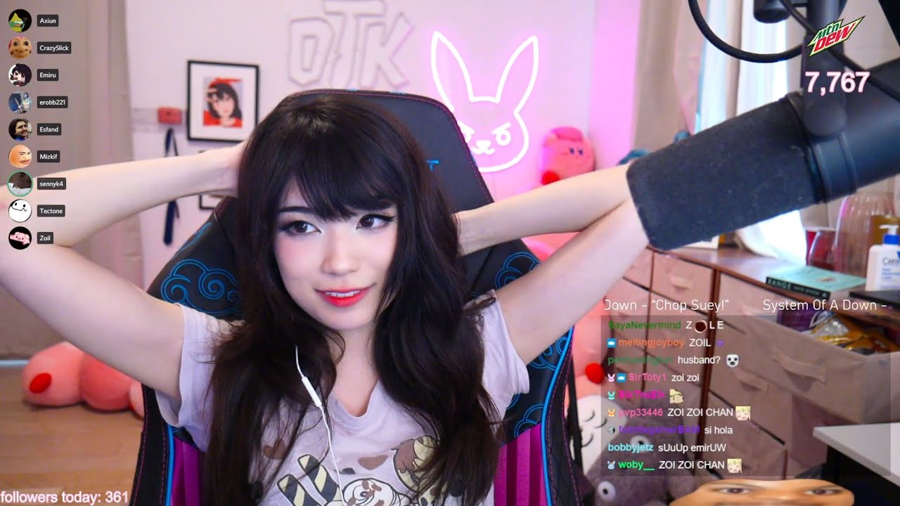 Emiru - [April 6, 2022] OTK Game Night - Minecraft - YouTube