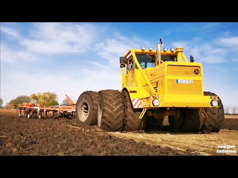 Kirovets K 701