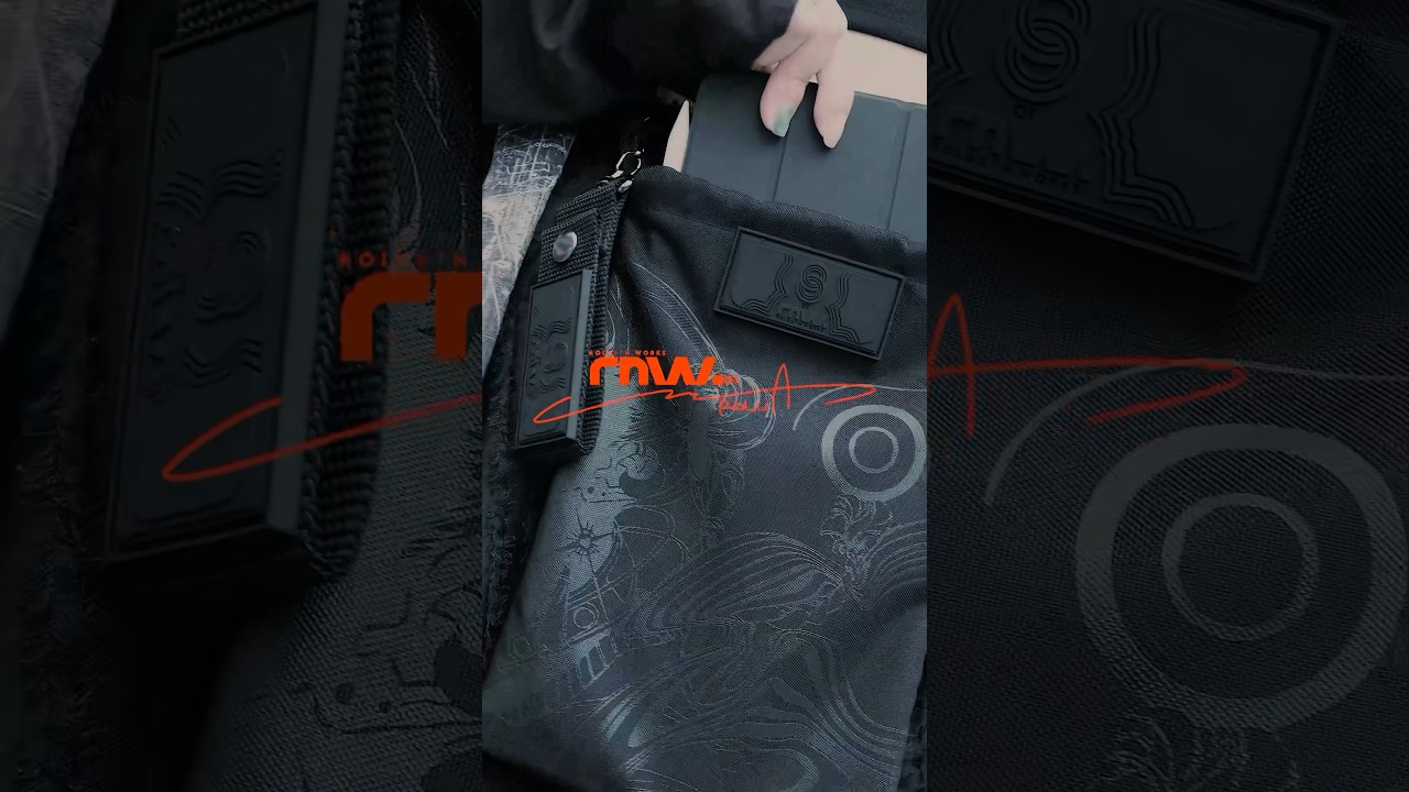 rNw. 01 Body bag