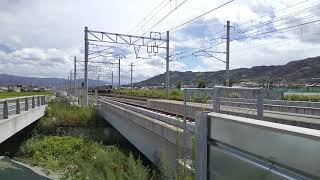 JR四国N2000系+2000系特急「宇和海」／予讃線南伊予駅・松山運転所（愛媛県伊予市）。