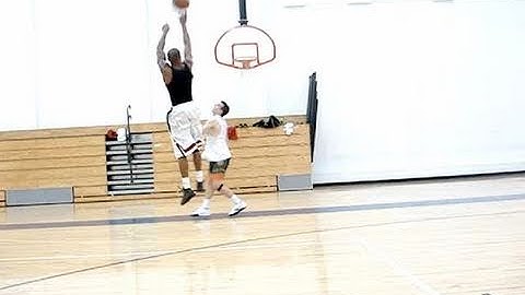 Dre Baldwin: 1-On-1 Game Clip #51 | Open Up Defender