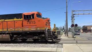 BNSF 7815 leads Eastbound Z-SSECHC.