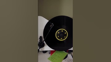 You need it: Pro-Ject VT-E vertical turntable