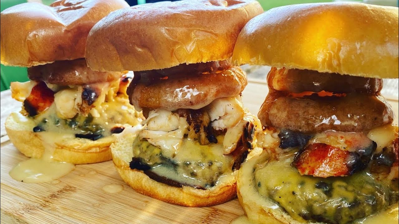 LOBSTER CHEESEBURGER BEURRE BLANC!!! YouTube