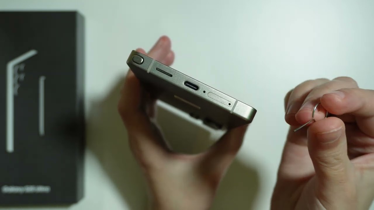 Samsung Galaxy S25 Ultra: How to Open SIM Tray without SIM Eject Tool
