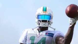 Jarvis Landry Can Catch Anything One Handed!
