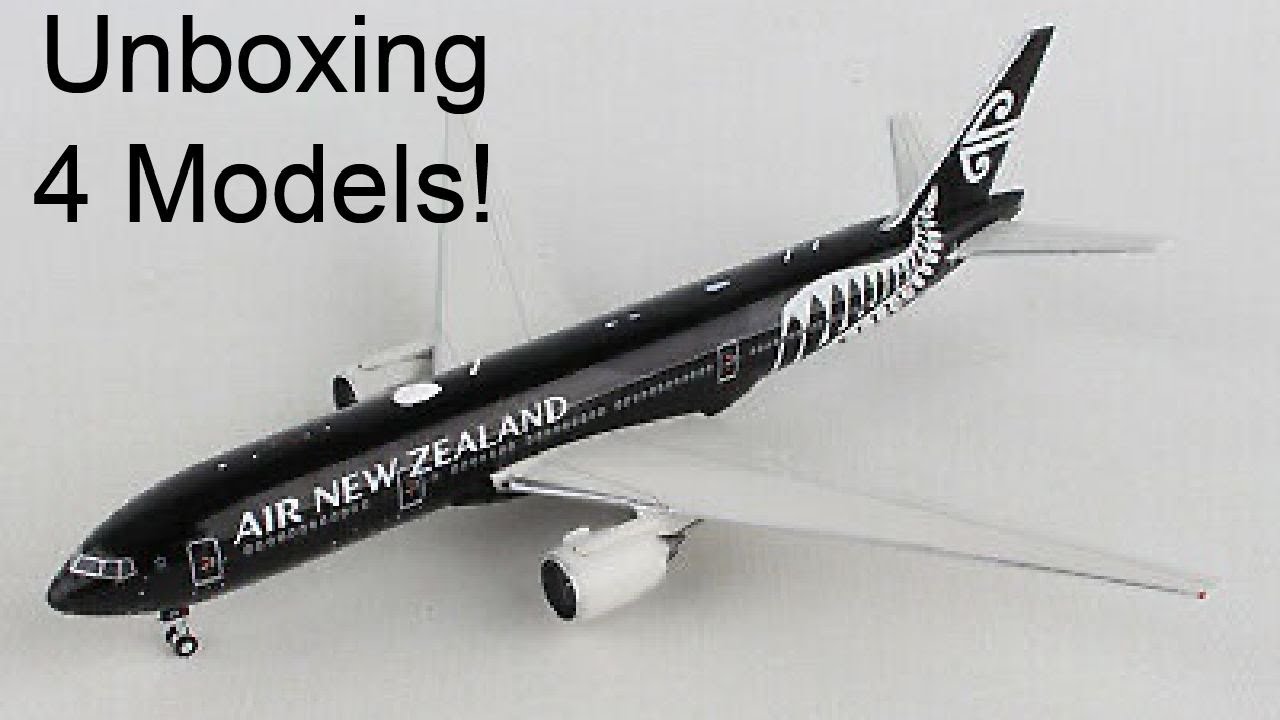 Unboxing 4 1:400 model planes! +voice reveal