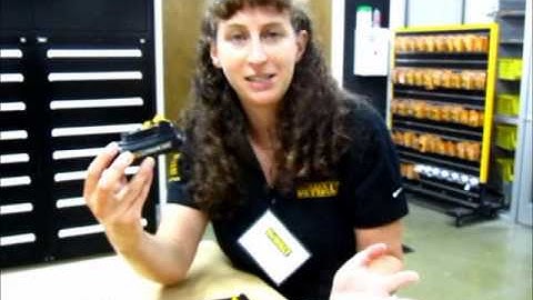 DEWALT 20 Volt MAX battery charger