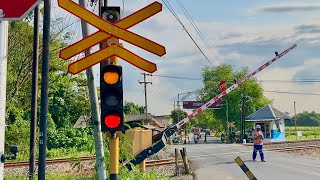 Download Lagu Perlintasan Unik Kereta Api Jatipelem Jombang, Jawa Timur MP3