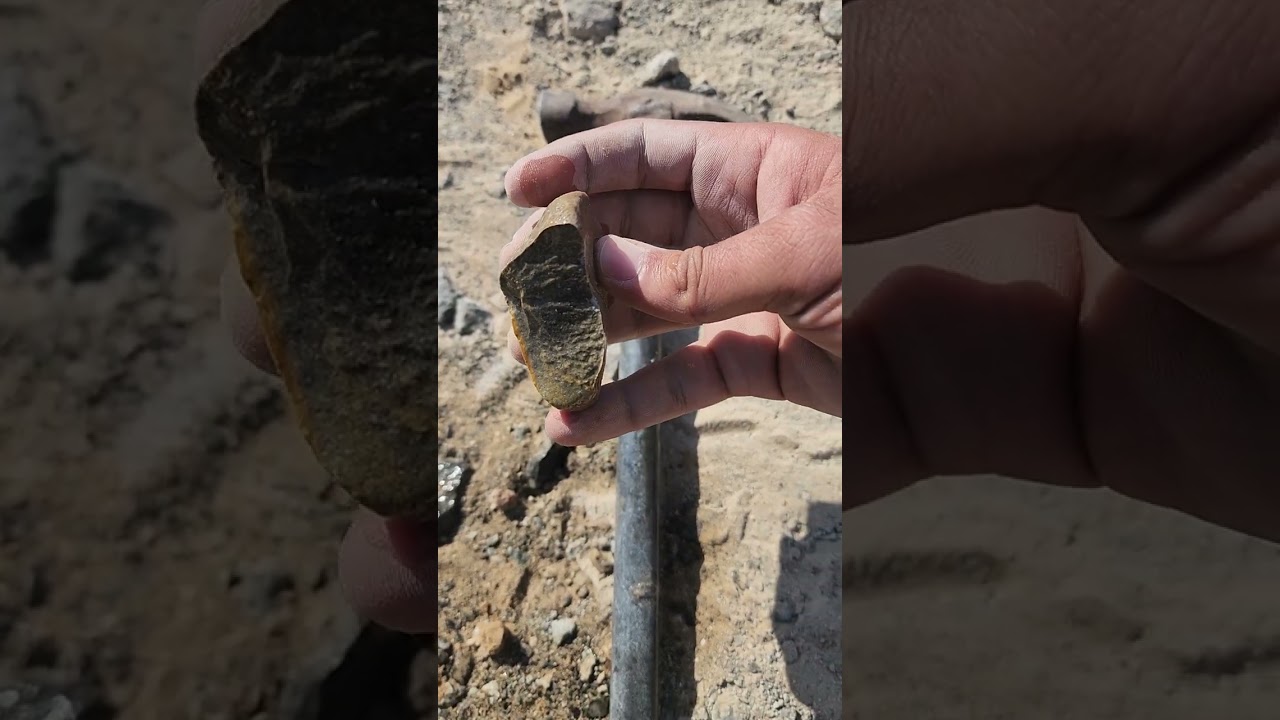 رحله بحث واستكشاف نيازك واحجار كريمه 