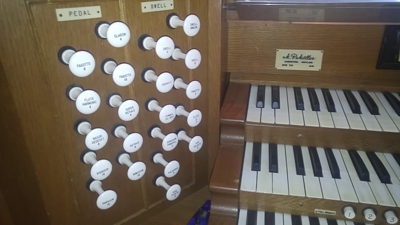 1946 Möller pipe organ - video 3 of 4