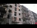 «Ռուսները գնդակոծում են մեզ». Խարկովում բնակելի շենք է ռմբակոծվել