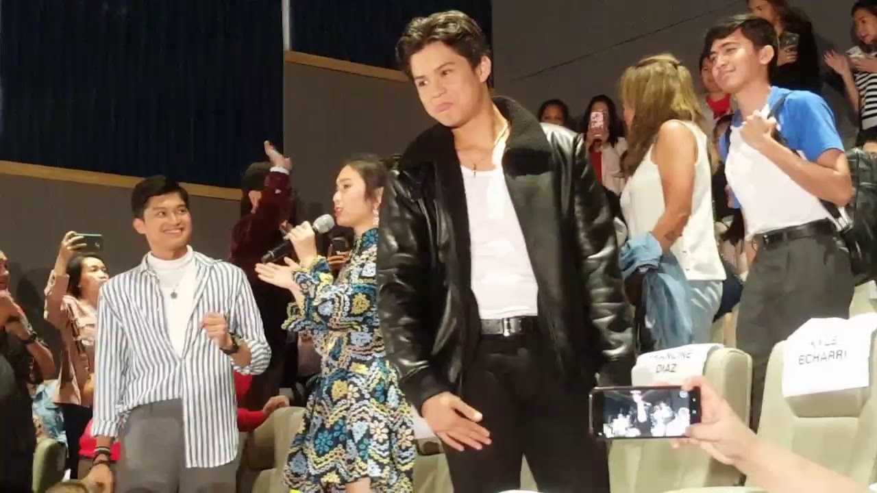 KyCine, nagyakapan matapos mapanood ang Silly Red Shoes