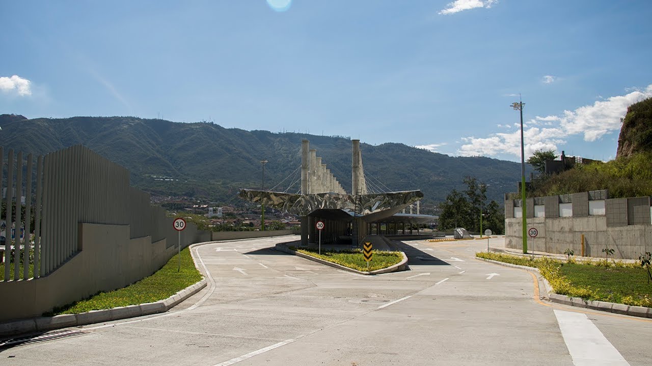 Alcaldía de Bucaramanga hace realidad los primeros Portales de Metrolínea