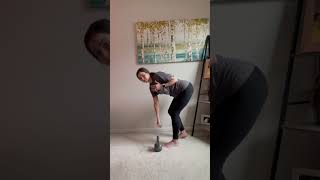 Single arm row with a rotation