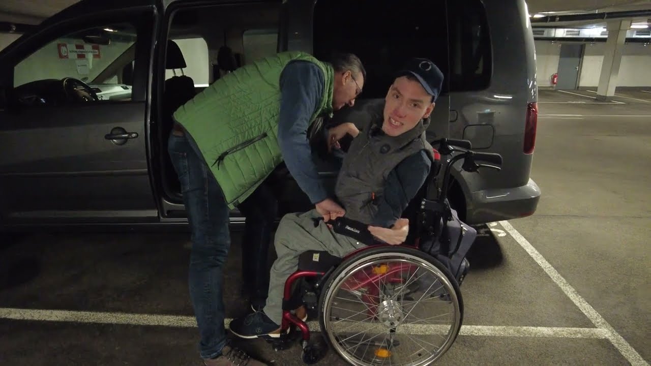 Heute könnt ihr den Transfer sehen, wie man mich ins Auto einladen kann, natürlich mit Vorsicht ❗️