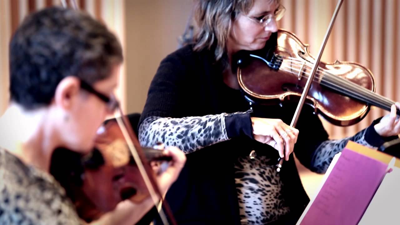 Guarda Blues? - Strings Theory Trio su YouTube Guarda Blues? - Strings Theory Trio su YouTube