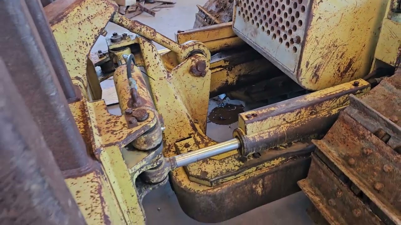 1998 Komatsu D37 Walk Around Inspection