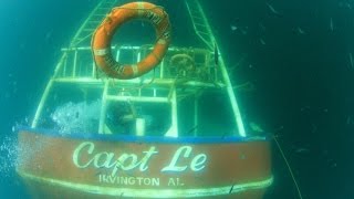 140906 Capt Le Sunken Shrimp Boat FH13  Unintentional