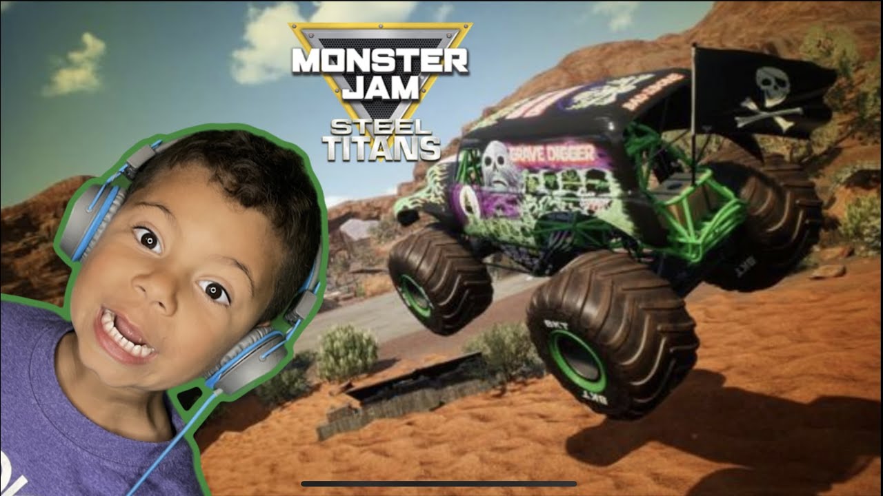MONSTER JAM - RACES, FREESTYLES, BIG AIR AND CRAZY FLIPS - YouTube
