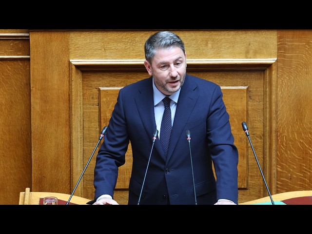 Ζωντανά στην Ολομέλεια της Βουλής των Ελλήνων