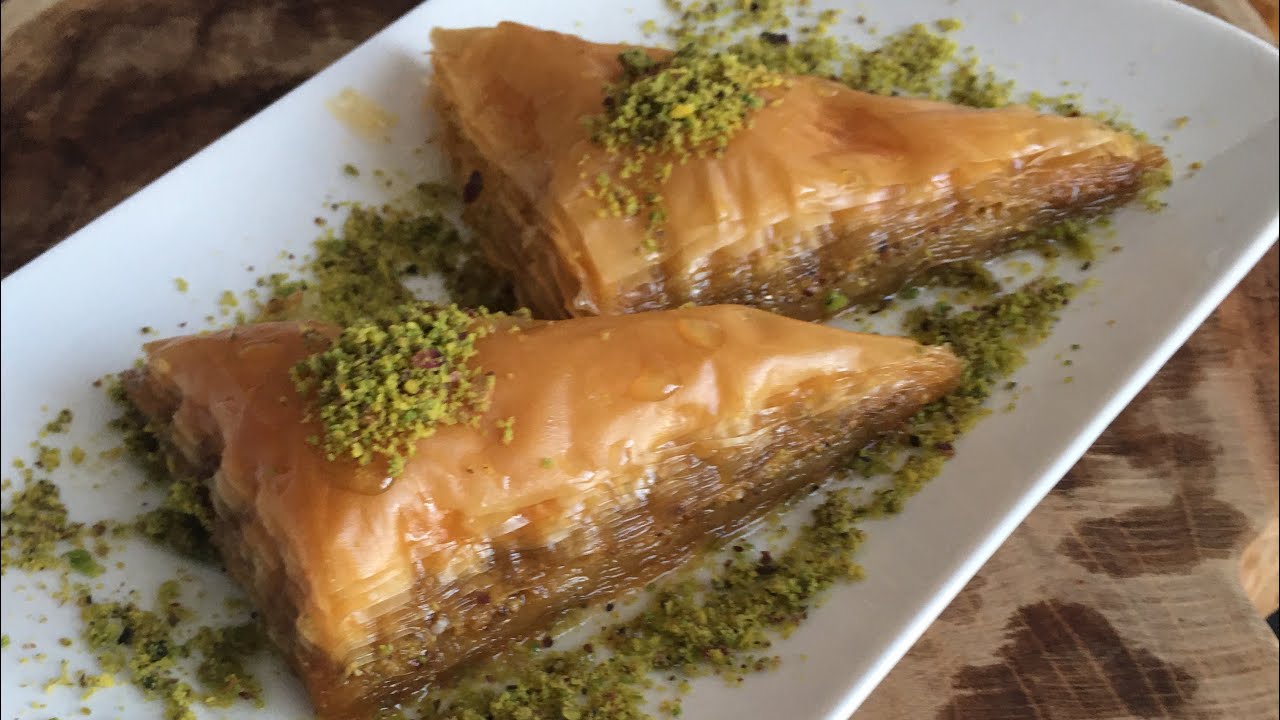 ÇITIR ÇITIR ÜÇGEN BAKLAVA