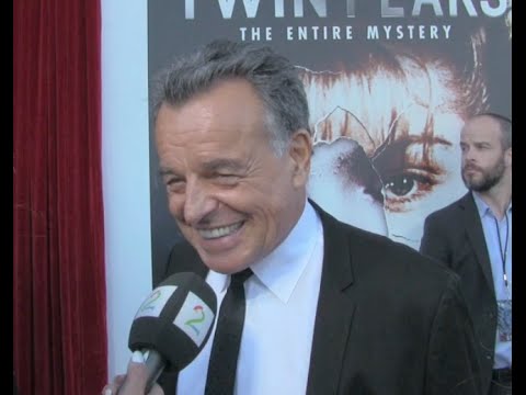 Twin Peaks - 25 years after - Secrets from the set - YouTube