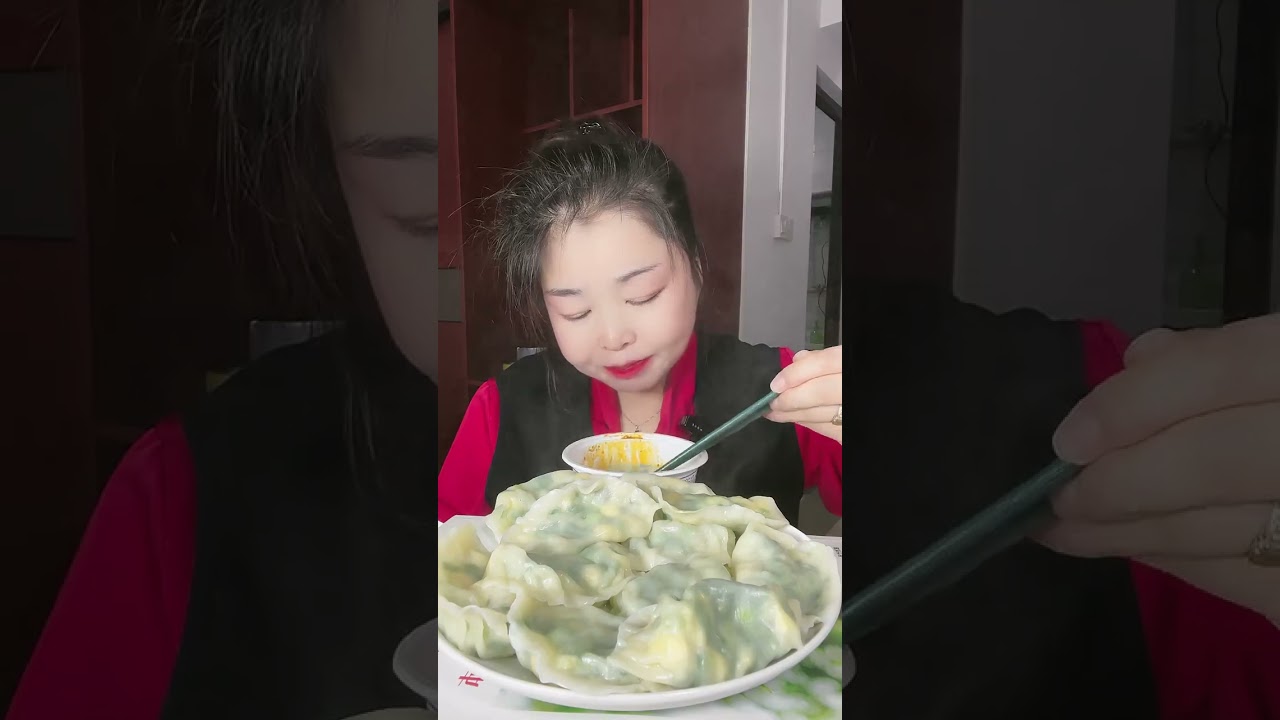 Dumplings with Li Hailong's chili oil are so fragrant! #ChiliOilIs70%Fragrant30%Spicy 