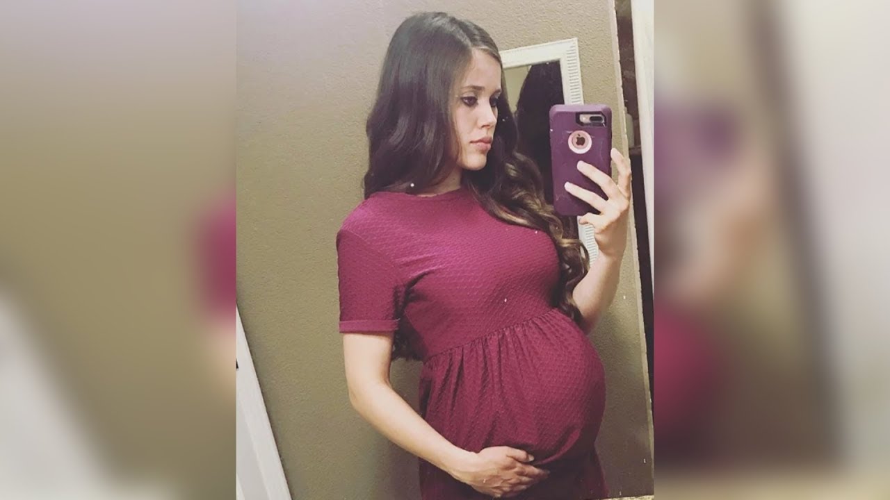 JESSA DUGGAR Celebrates Being 31 Weeks Along by Showing Off Her Baby